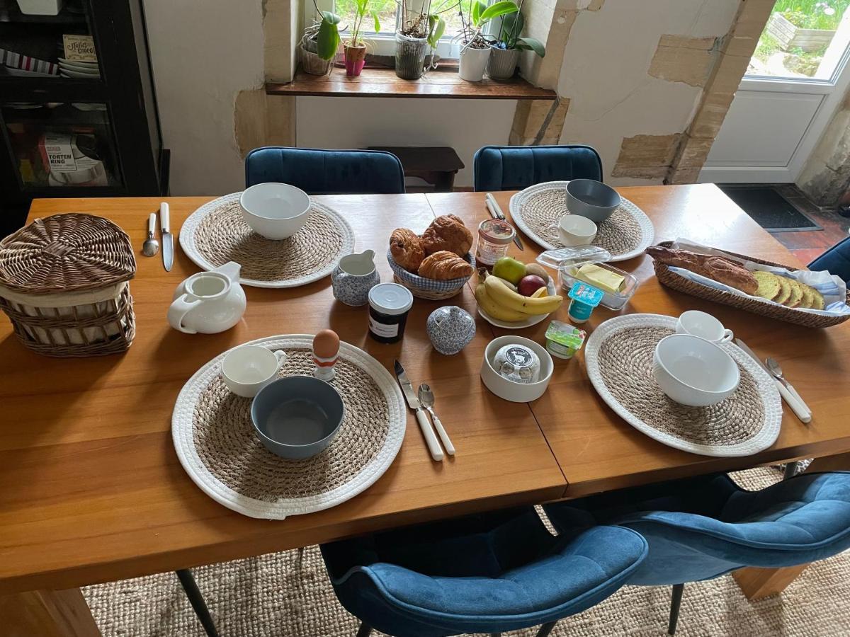 Le Doux Refuge Bed & Breakfast Esquay-sur-Seulles Dış mekan fotoğraf